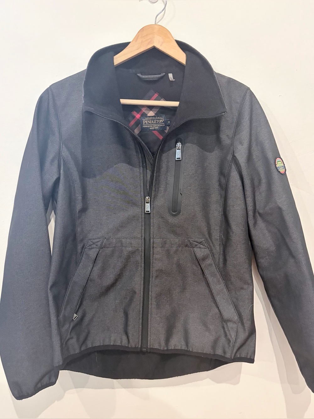 Women's Pendleton National Parks edition Waterproof Jacket (small)